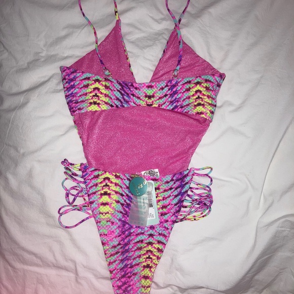 LULI FAMA MIAMI NWT - Picture 6 of 8